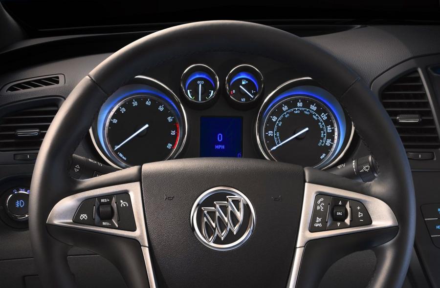  Buick Regal eAssist 2012 года  (фото 46 из 48)